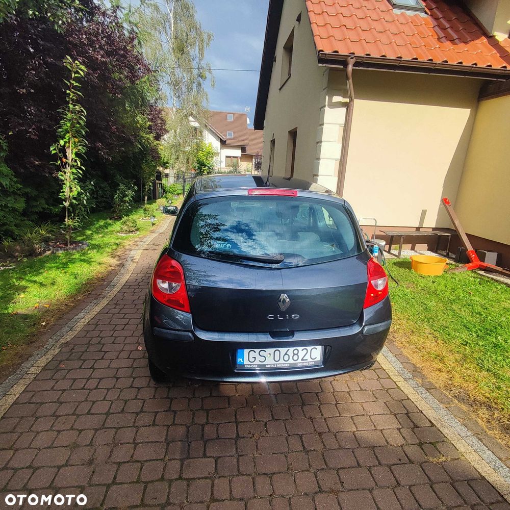 Renault Clio - 5