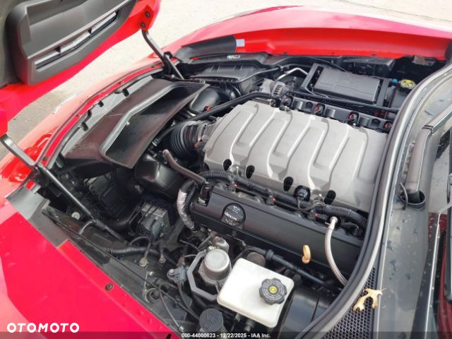 Chevrolet Corvette - 12