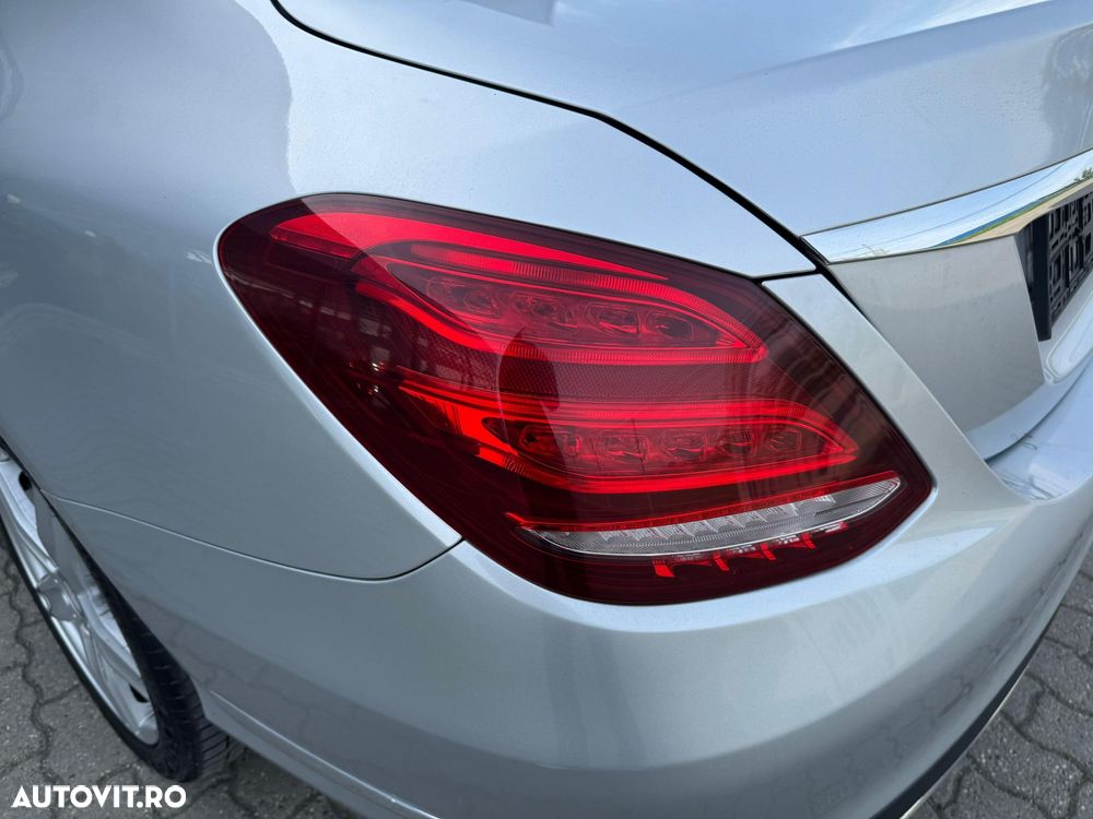 Mercedes-Benz C 220 (BlueTEC) d 7G-TRONIC Avantgarde - 33