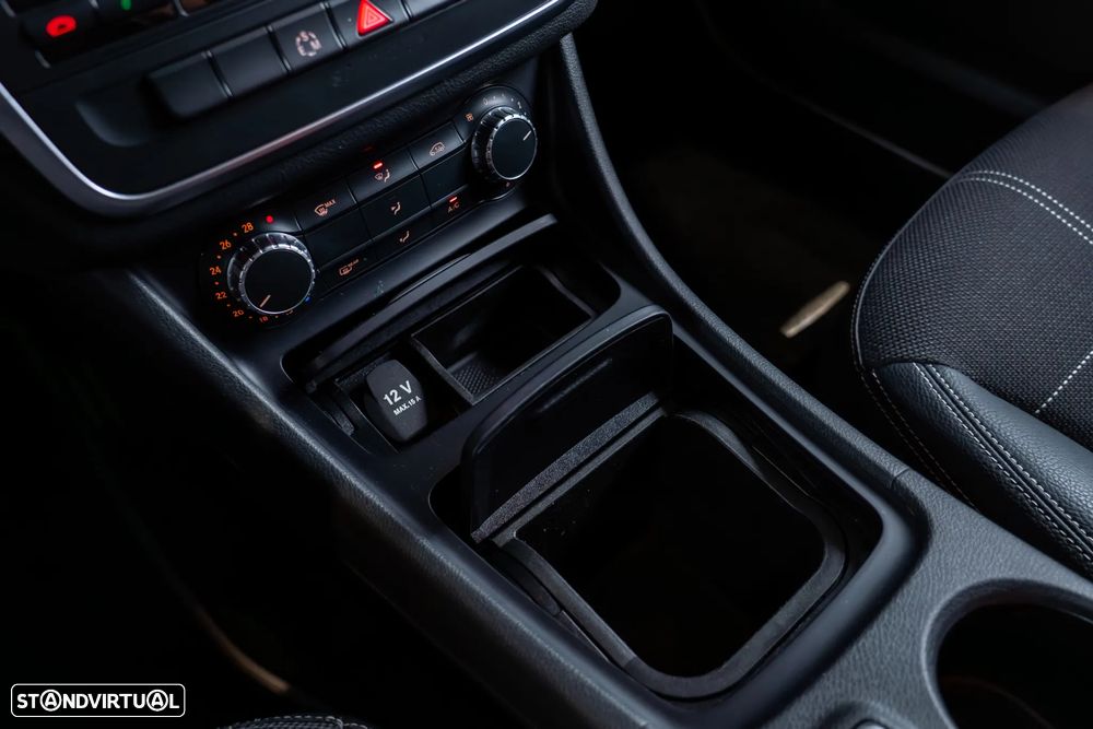 Mercedes-Benz CLA 220 CDI Urban Aut. - 18