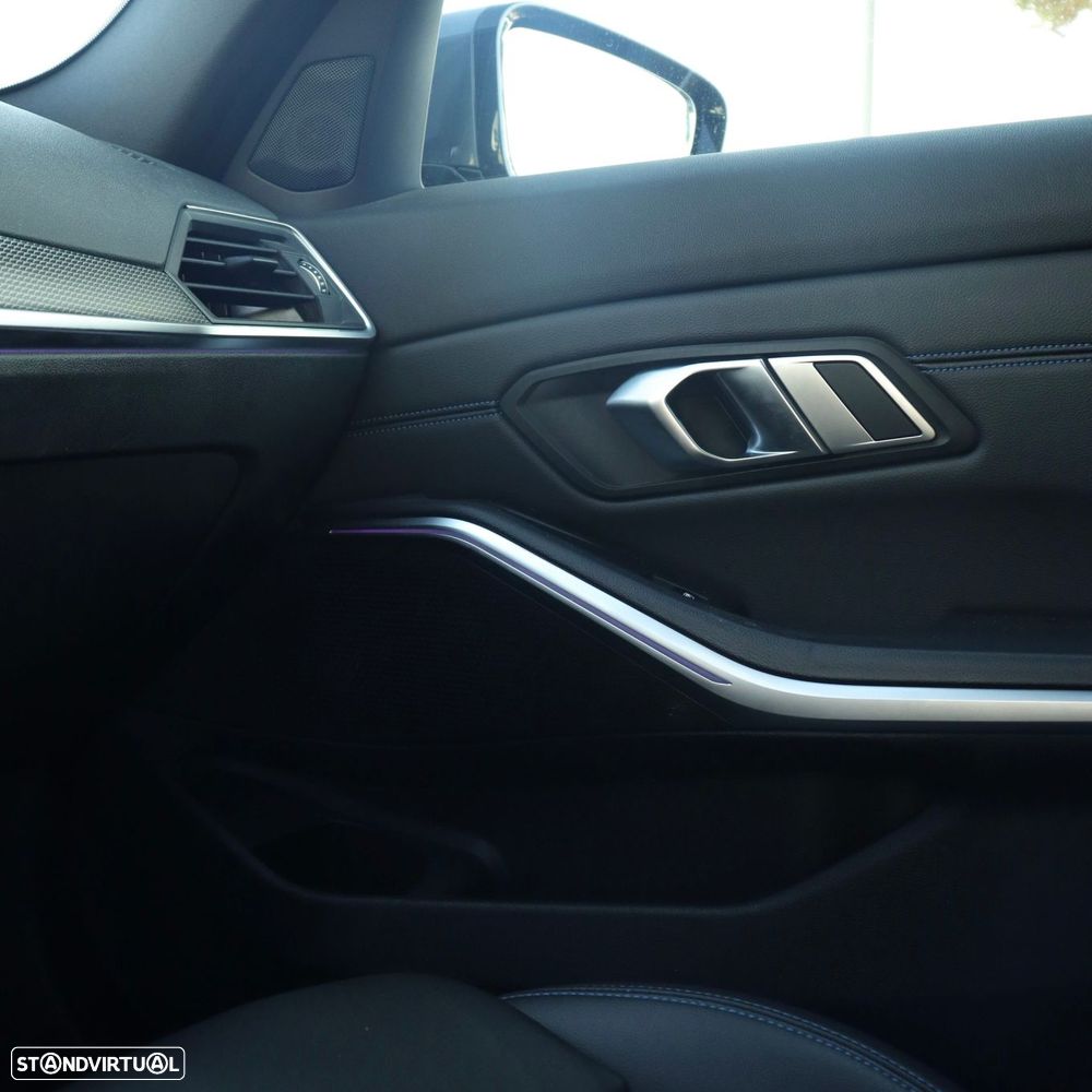 BMW 320 e Pack M Auto - 22