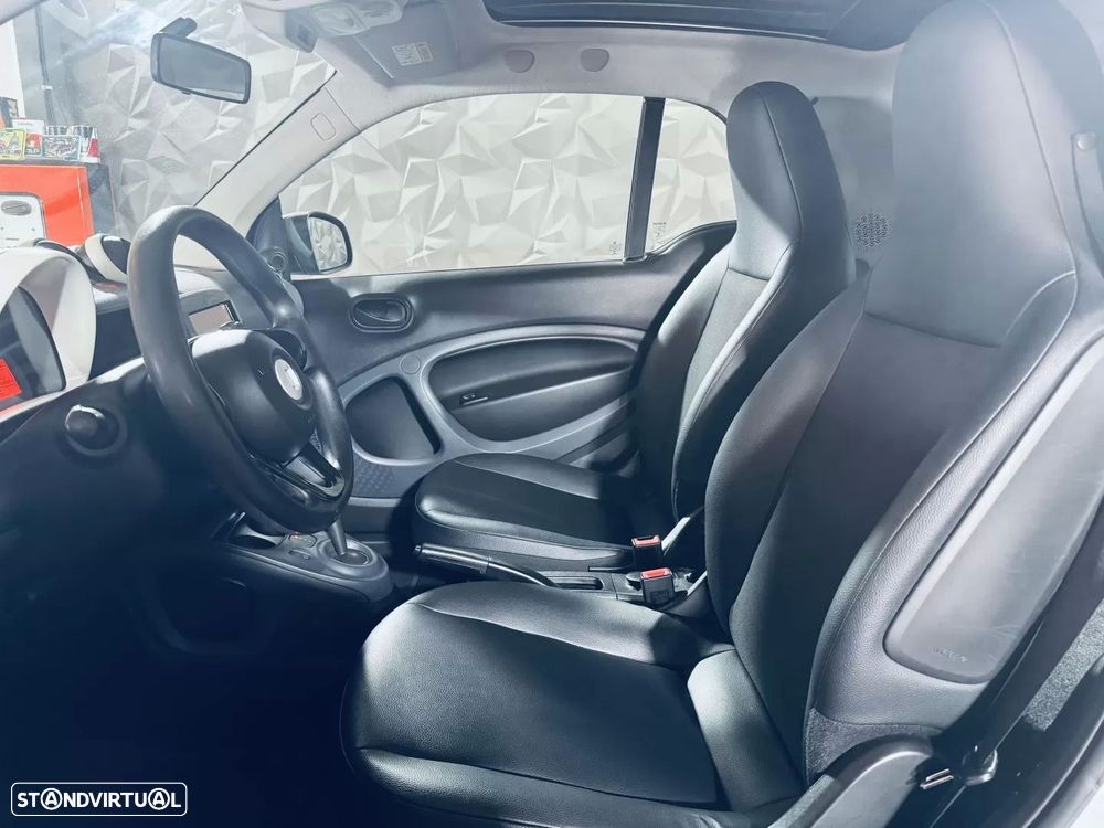 Smart ForTwo Coupé 1.0 mhd Pulse 71 Softouch - 31