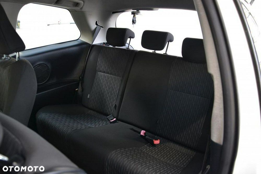 Toyota Yaris - 14