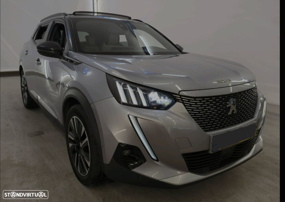 Peugeot e-2008 GT Pack - 4