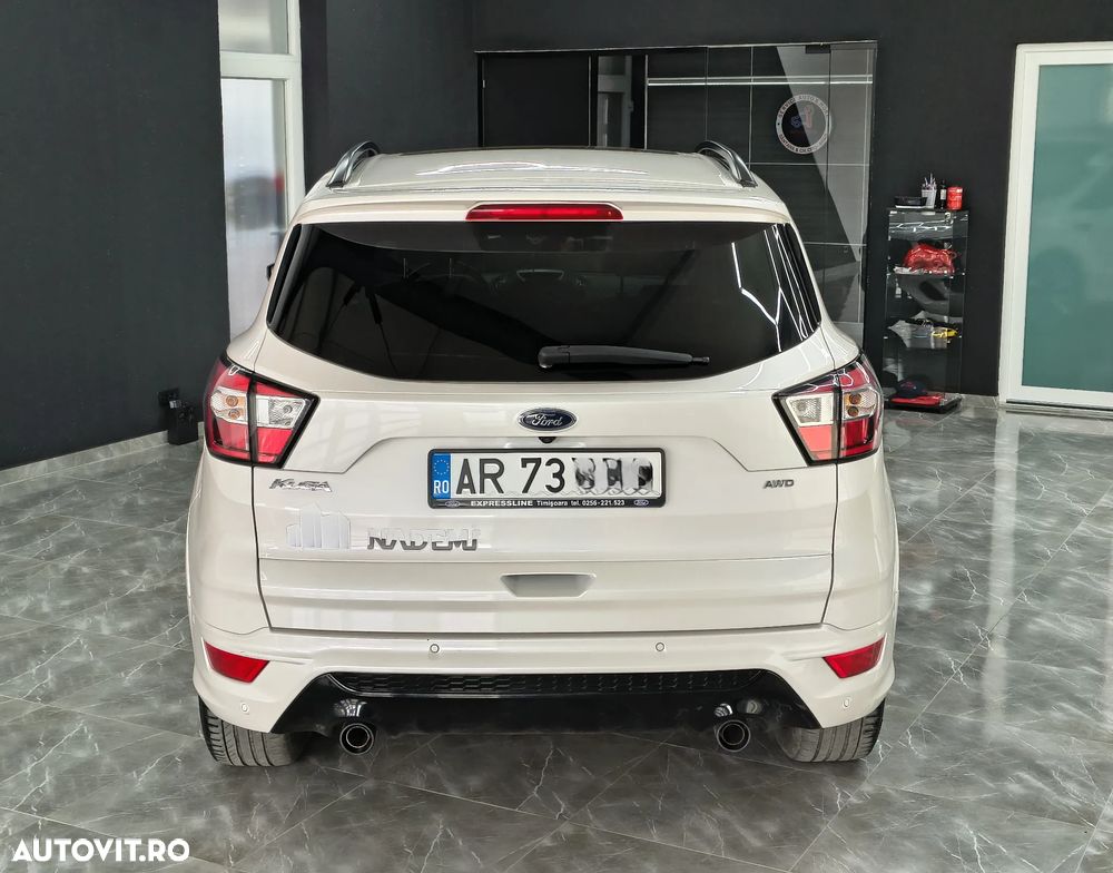 Ford Kuga - 4