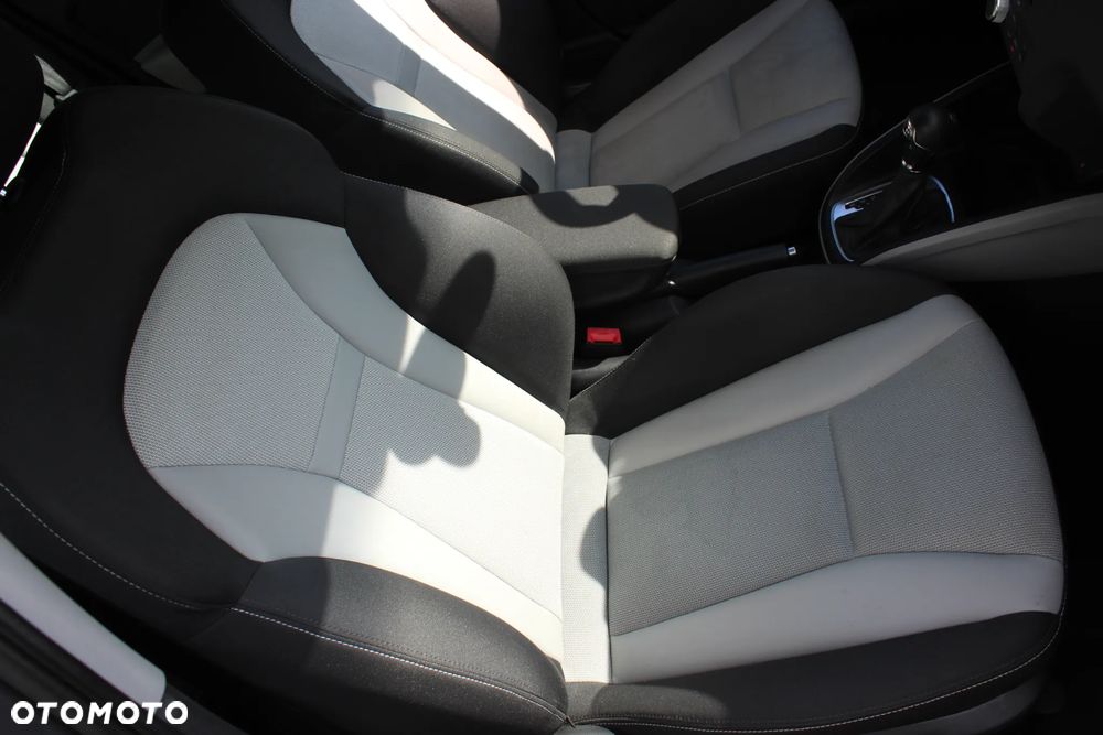 Audi A1 Sportback 1.4 TFSI S tronic Ambition - 23