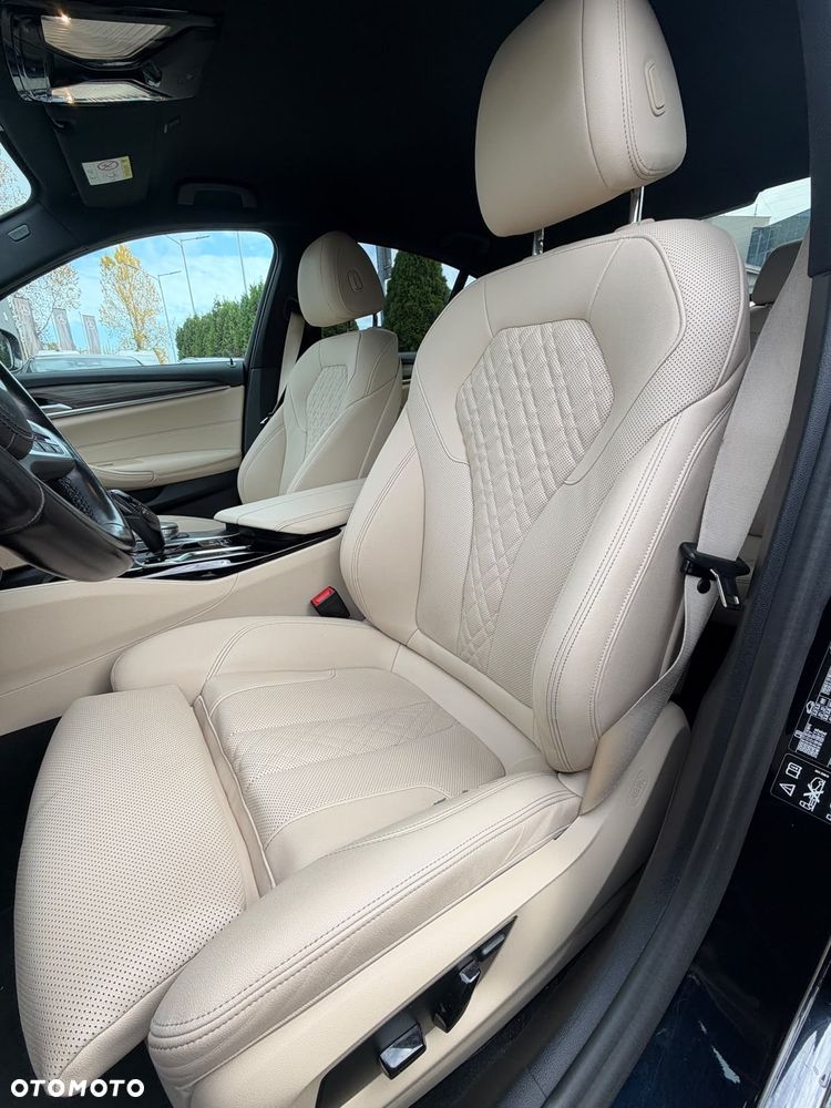 BMW Seria 5 530d xDrive mHEV M Sport sport - 11