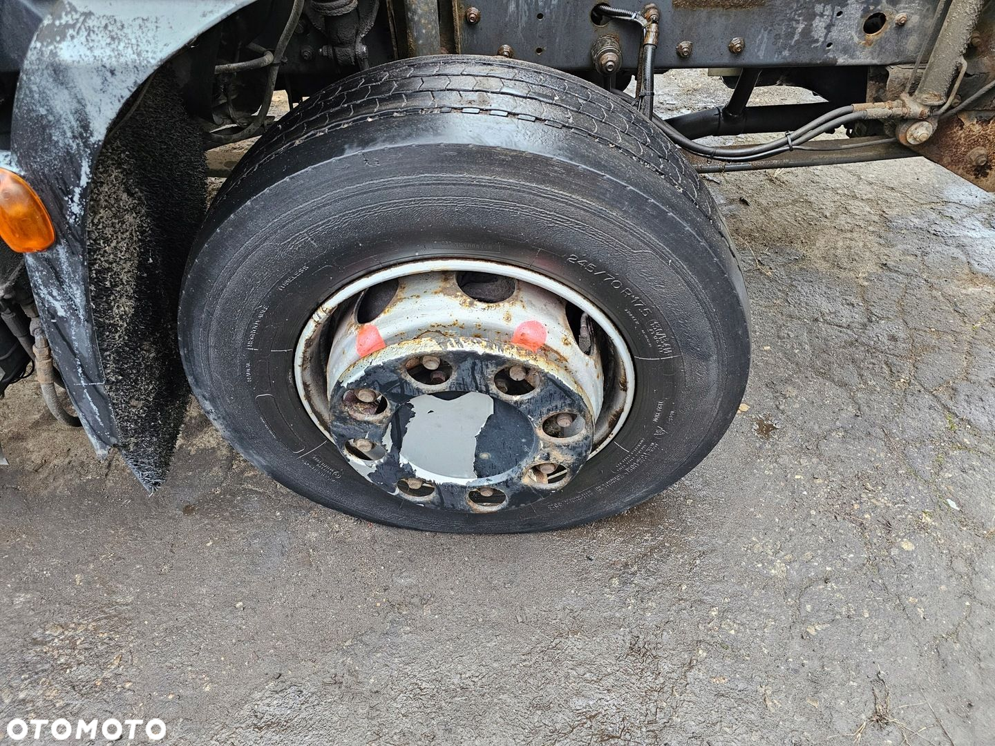 KOŁO FELGA OPONA ZAPAS DAF LF 45 MICHELIN X-MULTI 245/70 17,5 8 szpilek - 2