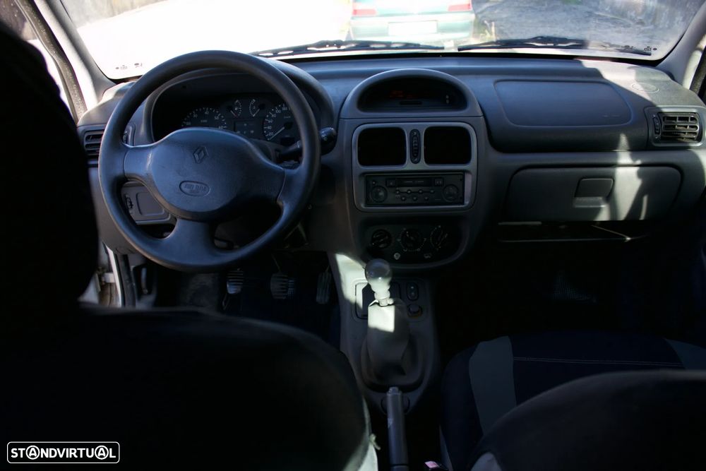 Renault Clio 1.2 - 7
