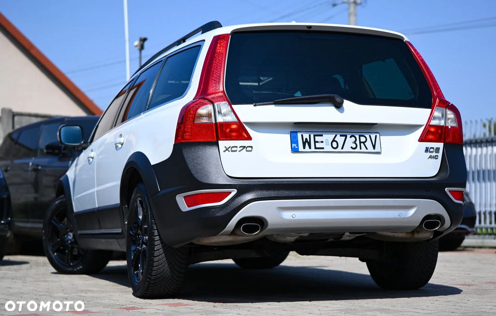 Volvo XC 70 D5 AWD Summum - 10
