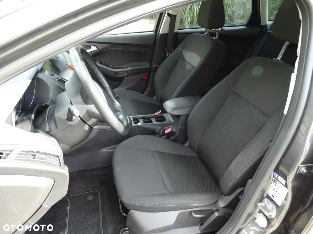 Ford Focus 1.0 EcoBoost Edition - 25