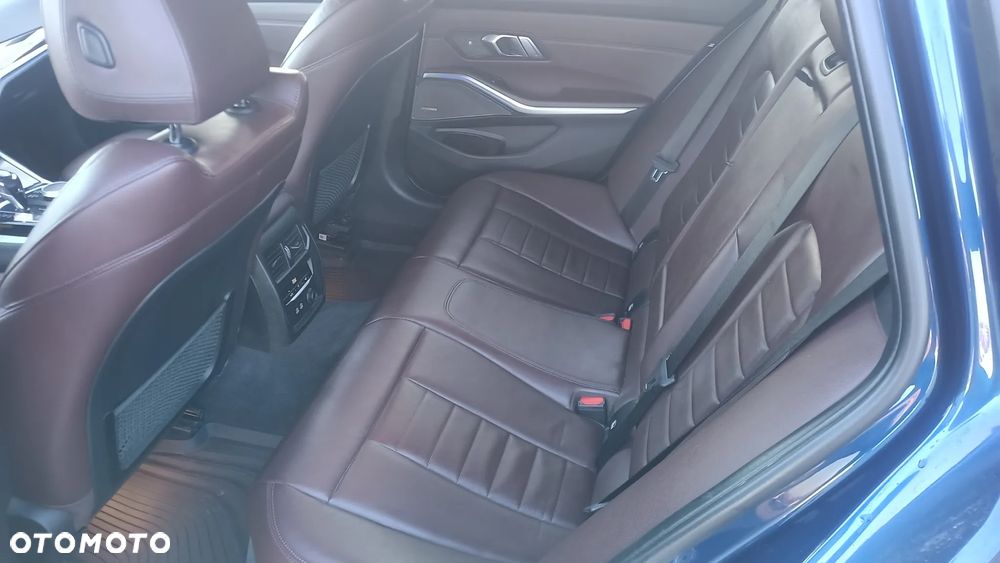 BMW Seria 3 330d xDrive M Sport - 7