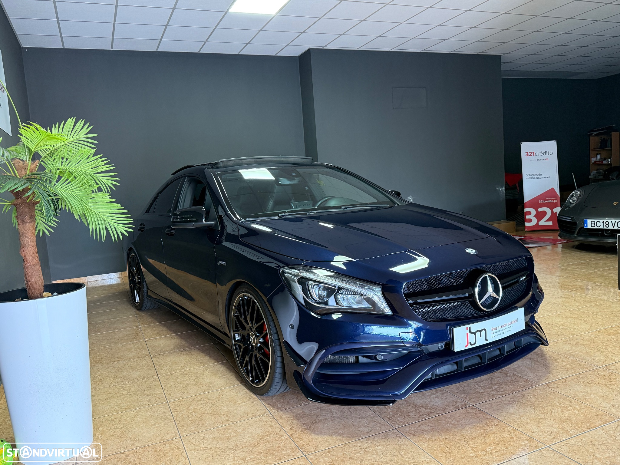 Mercedes-Benz CLA 45 AMG 4-Matic - 5