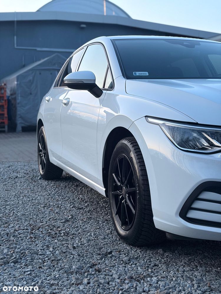 Volkswagen Golf 1.5 eTSI Life DSG - 4