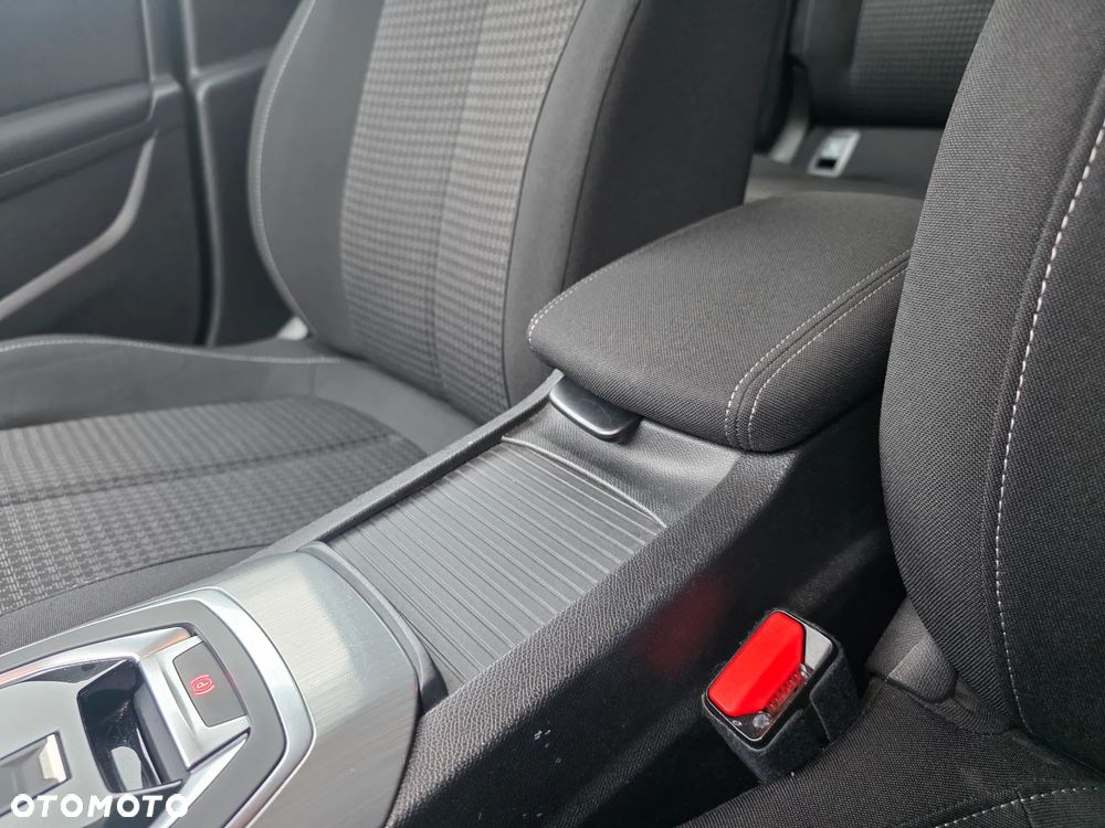 Peugeot 308 BlueHDi 130 EAT6 Stop & Start Allure - 28