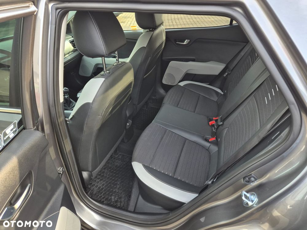 Kia Stonic 1.2 L - 15