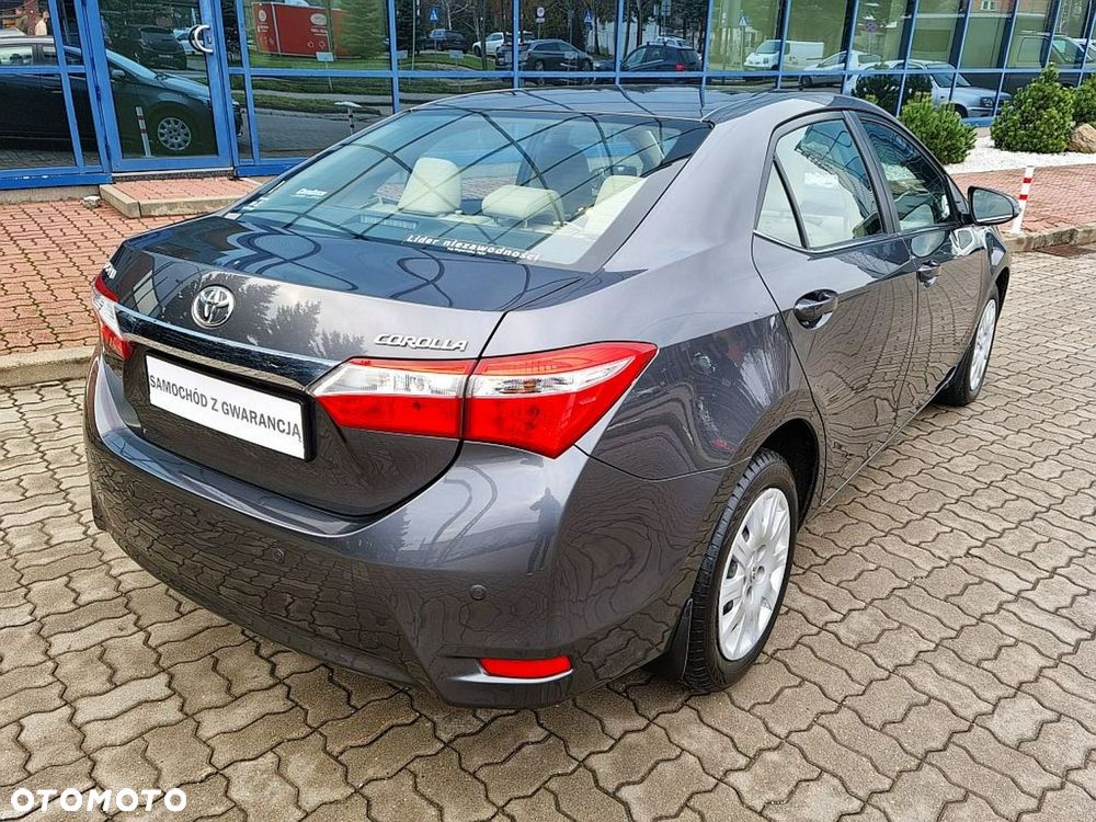 Toyota Corolla - 17