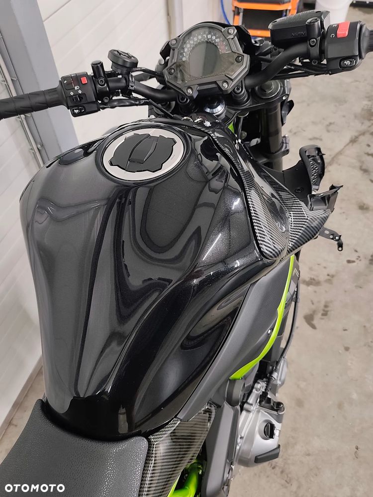 Kawasaki Z 900 - 11