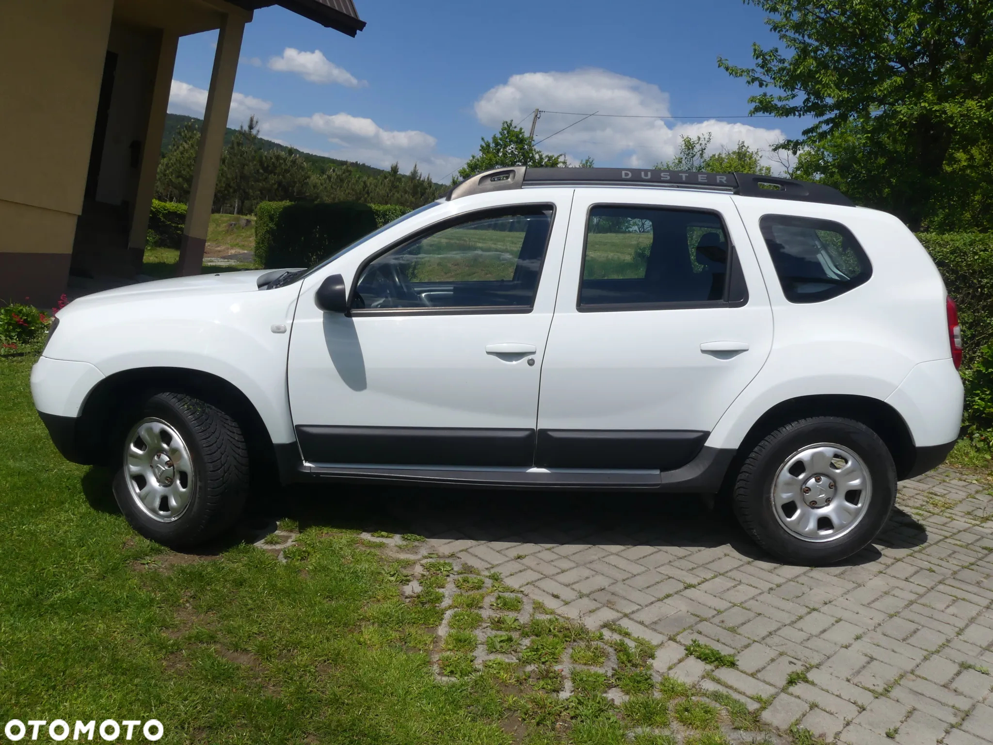 Dacia Duster 1.6 Laureate 4x4 - 12