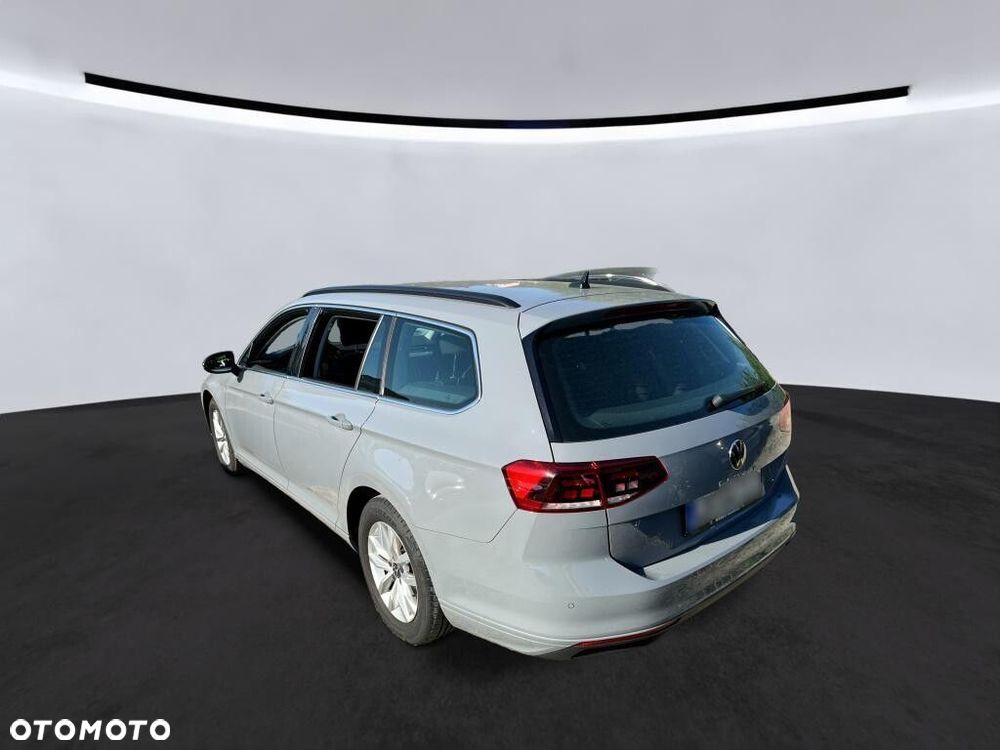 Volkswagen Passat Variant - 3