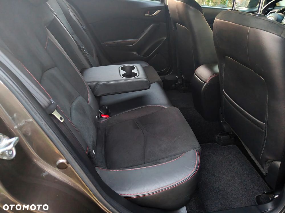 Mazda 3 SKYACTIV-G 120 NAKAMA - 30