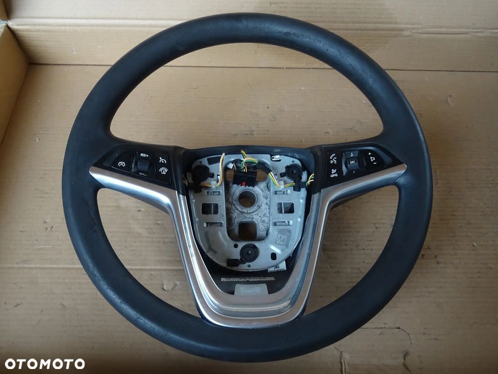 KIEROWNICA MULTIFUNKCJA OPEL ZAFIRA C ASTRA J MERIVA B, MOKKA, INSIGNIA - 1