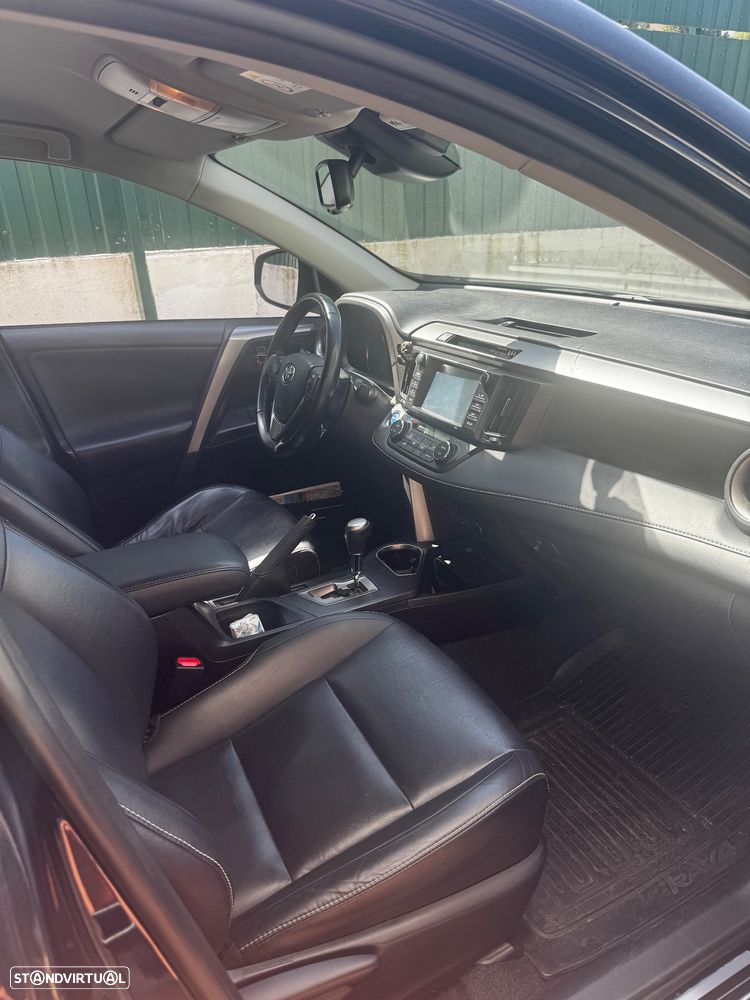 Toyota RAV4 2.5 HSD Exclusive 4WD - 9