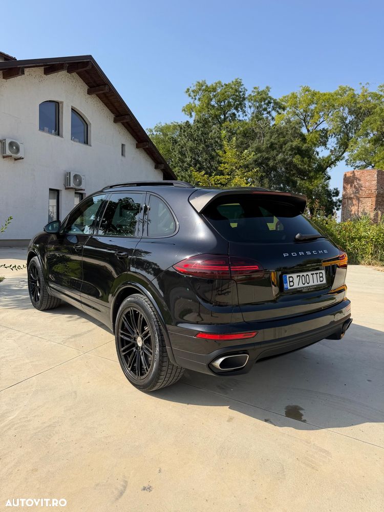 Porsche Cayenne 2017 photo 2