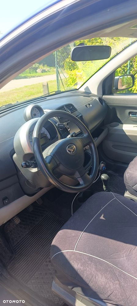 Daihatsu Sirion 1.3 - 9