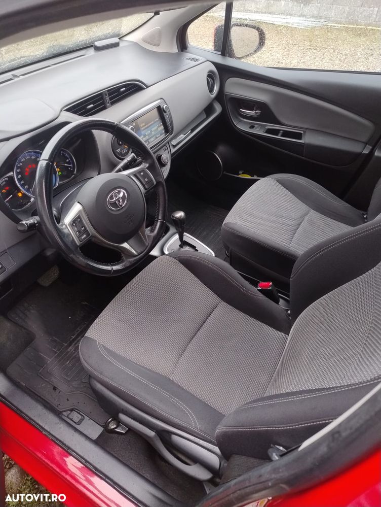 Toyota Yaris - 5