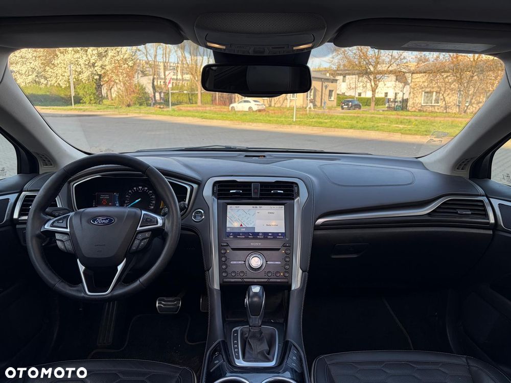 Ford Mondeo SW 2.0 Hybrid Vignale - 18