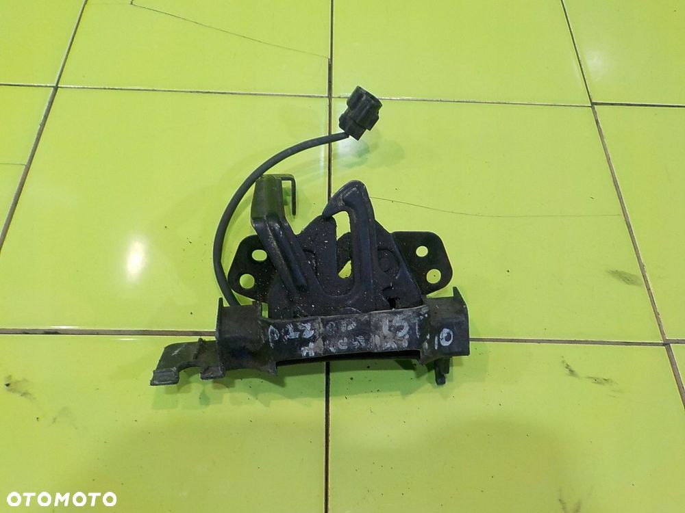 LANCIA BETA 2.0 B 83r COUPE 2D zamek maski - 16