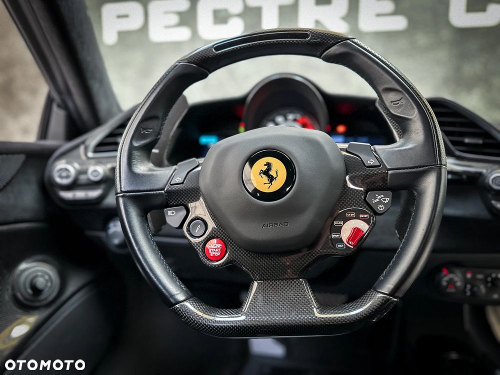 Ferrari 488 Pista - 32