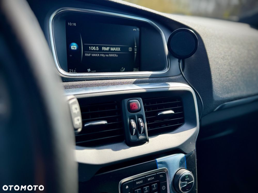 Volvo V40 D4 Drive-E R-Design Momentum - 18