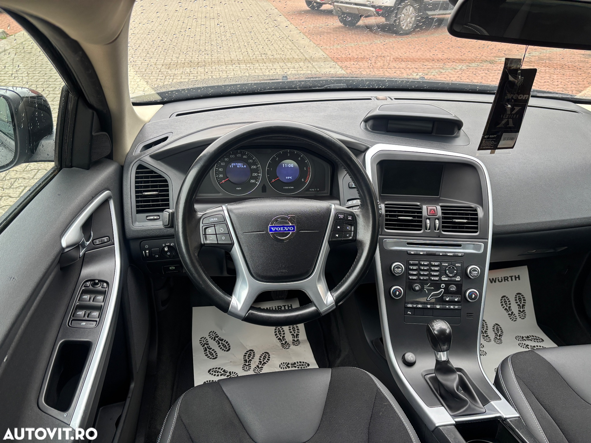 Volvo XC 60 DRIVe Kinetic - 8