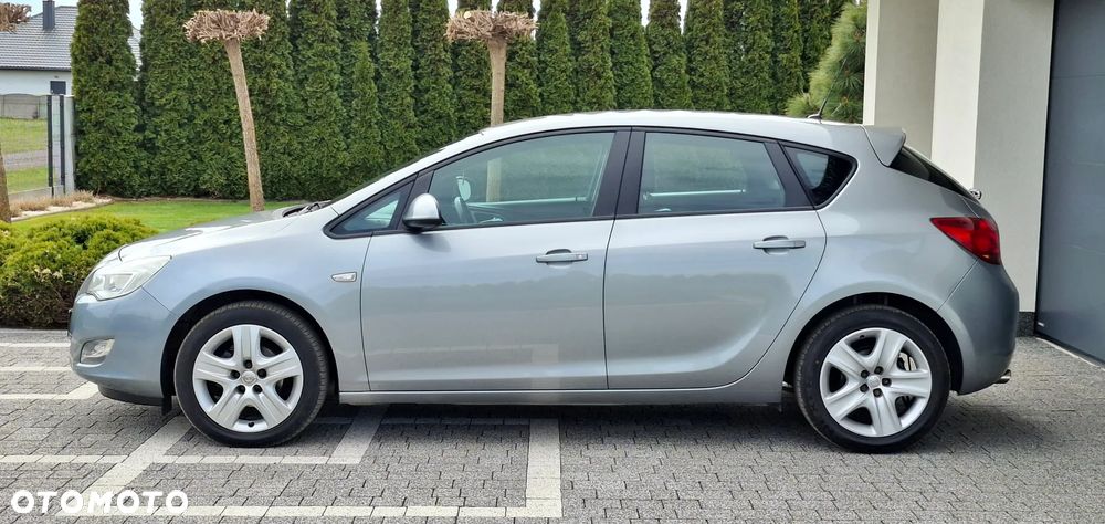 Opel Astra 1.4 T Cosmo - 17