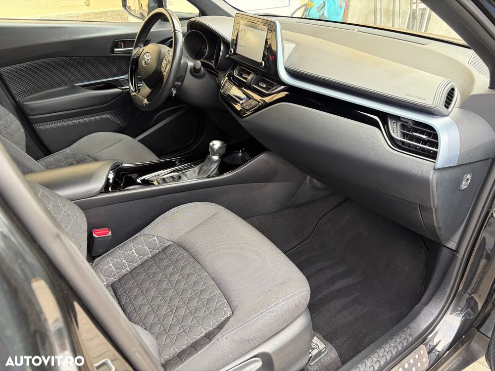 Toyota C-HR 1.8 HSD 4x2 CVT C-ult LED - 7