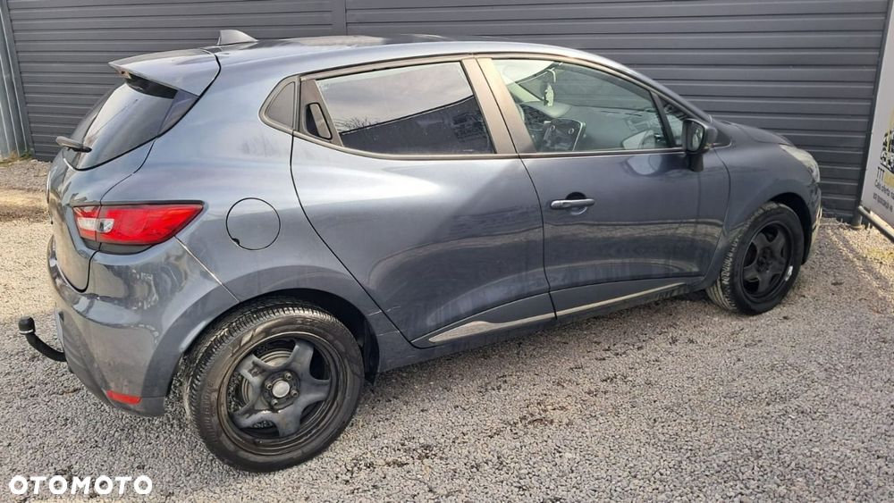 Renault Clio - 15