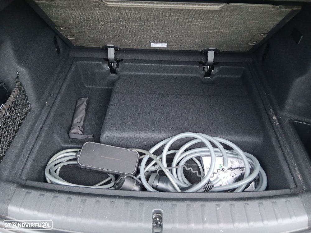 BMW iX1 eDrive20 - 25