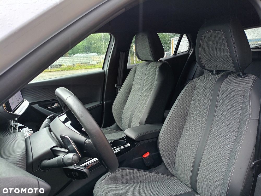 Peugeot 2008 1.2 PureTech Allure S&S EAT8 - 10