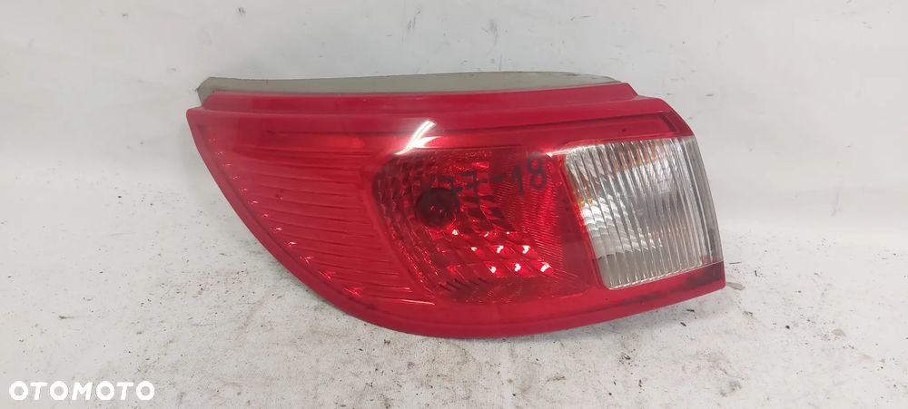 .  TYL TYLNA LAMPA LEWA MITSUBISHI COLT Z30 CABRIO