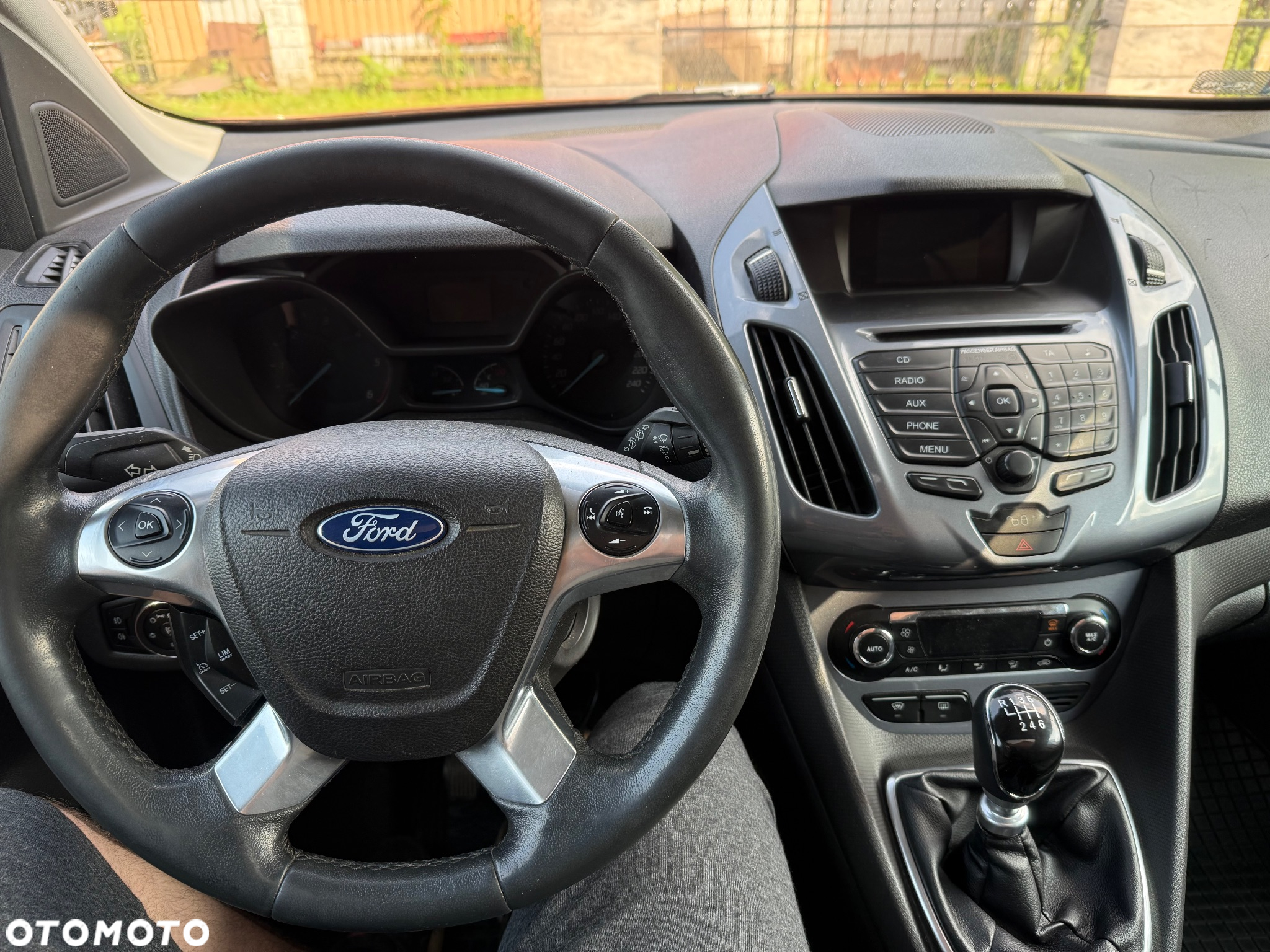 Ford Tourneo Connect 1.6 TDCi Titanium - 15
