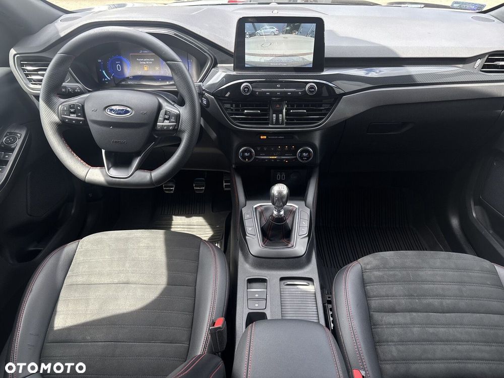 Ford Kuga - 10
