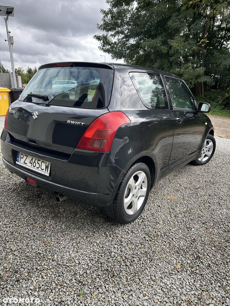Suzuki Swift - 3