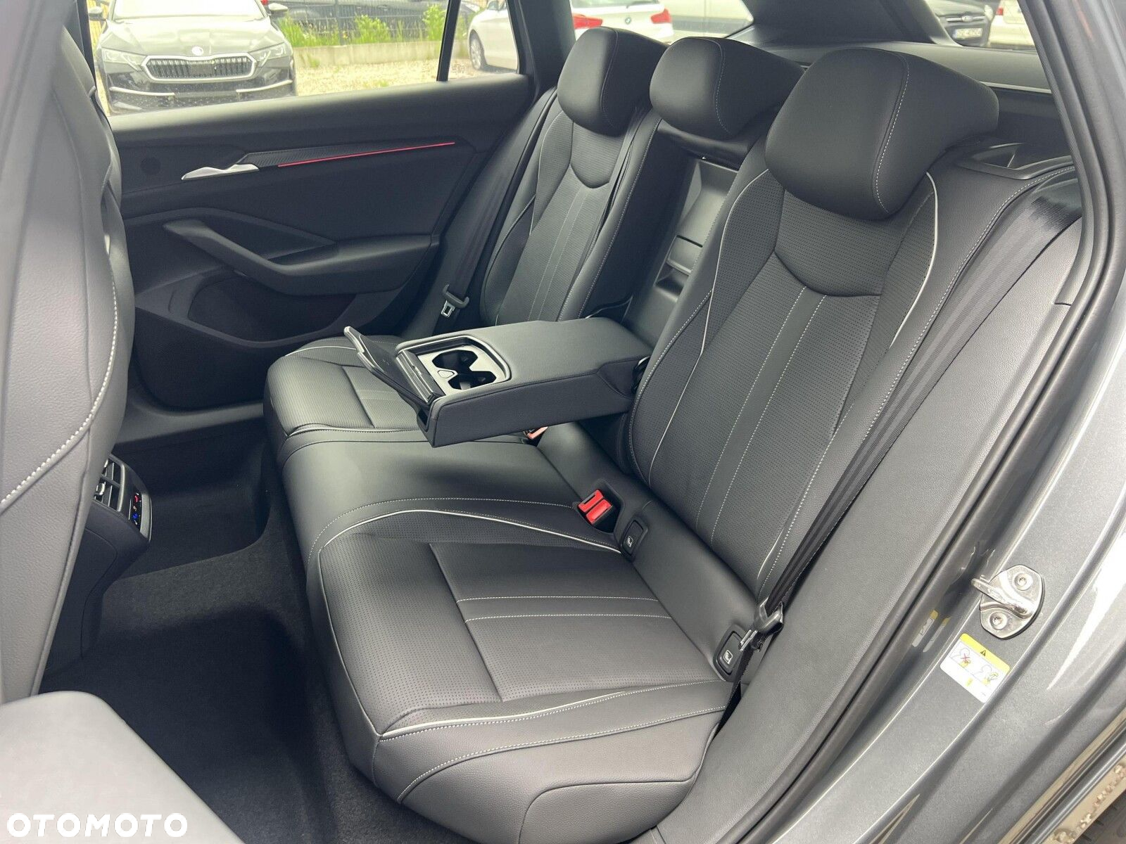 Skoda Superb 2.0 TDI SCR 4x4 Sportline DSG - 34