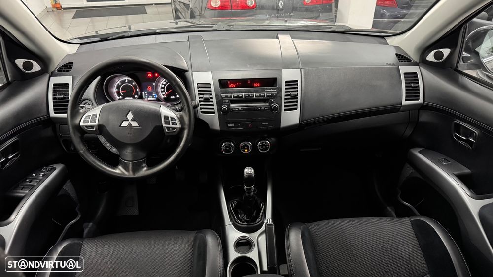 Mitsubishi Outlander 2.2 DI-D Instyle 4WD - 20