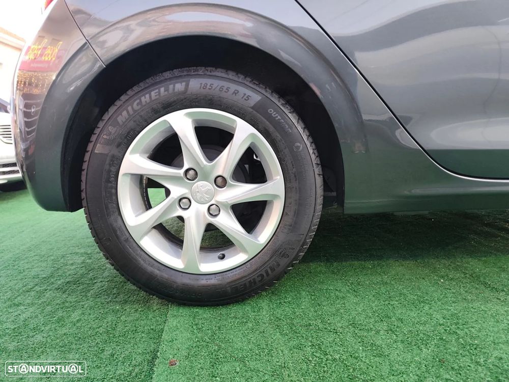 Peugeot 208 1.4 HDi Active - 11