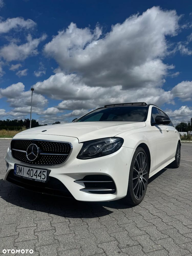 Mercedes-Benz Klasa E 400 d 4Matic T 9G-TRONIC AMG Line - 3