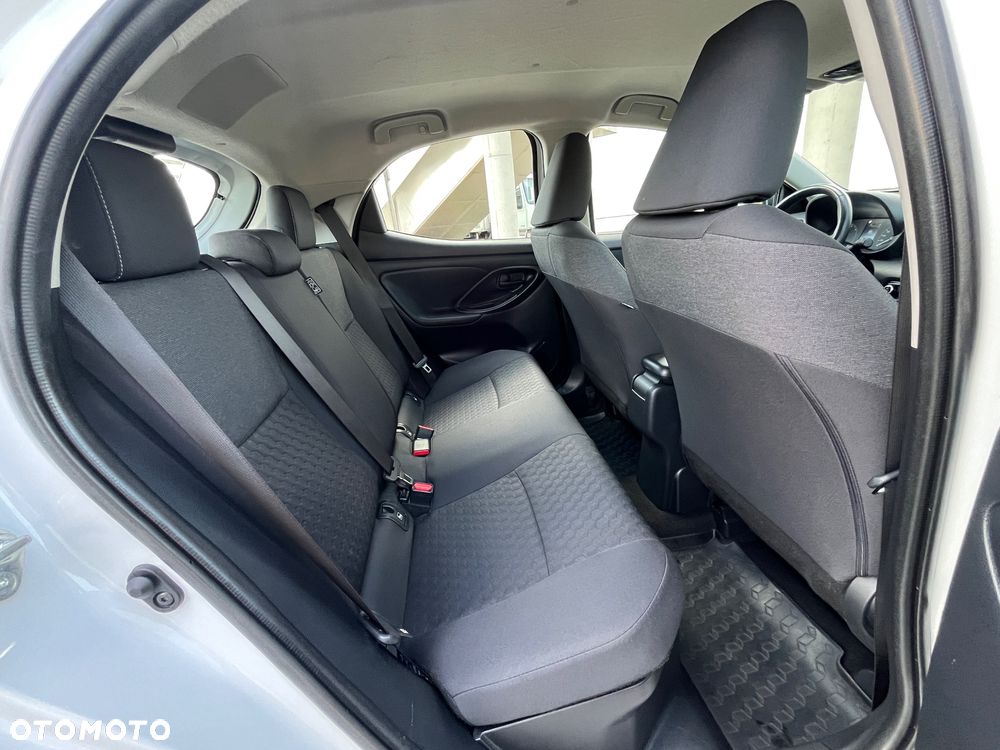 Toyota Yaris - 33