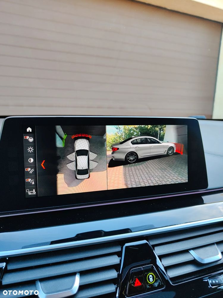 BMW Seria 5 M550d xDrive - 23
